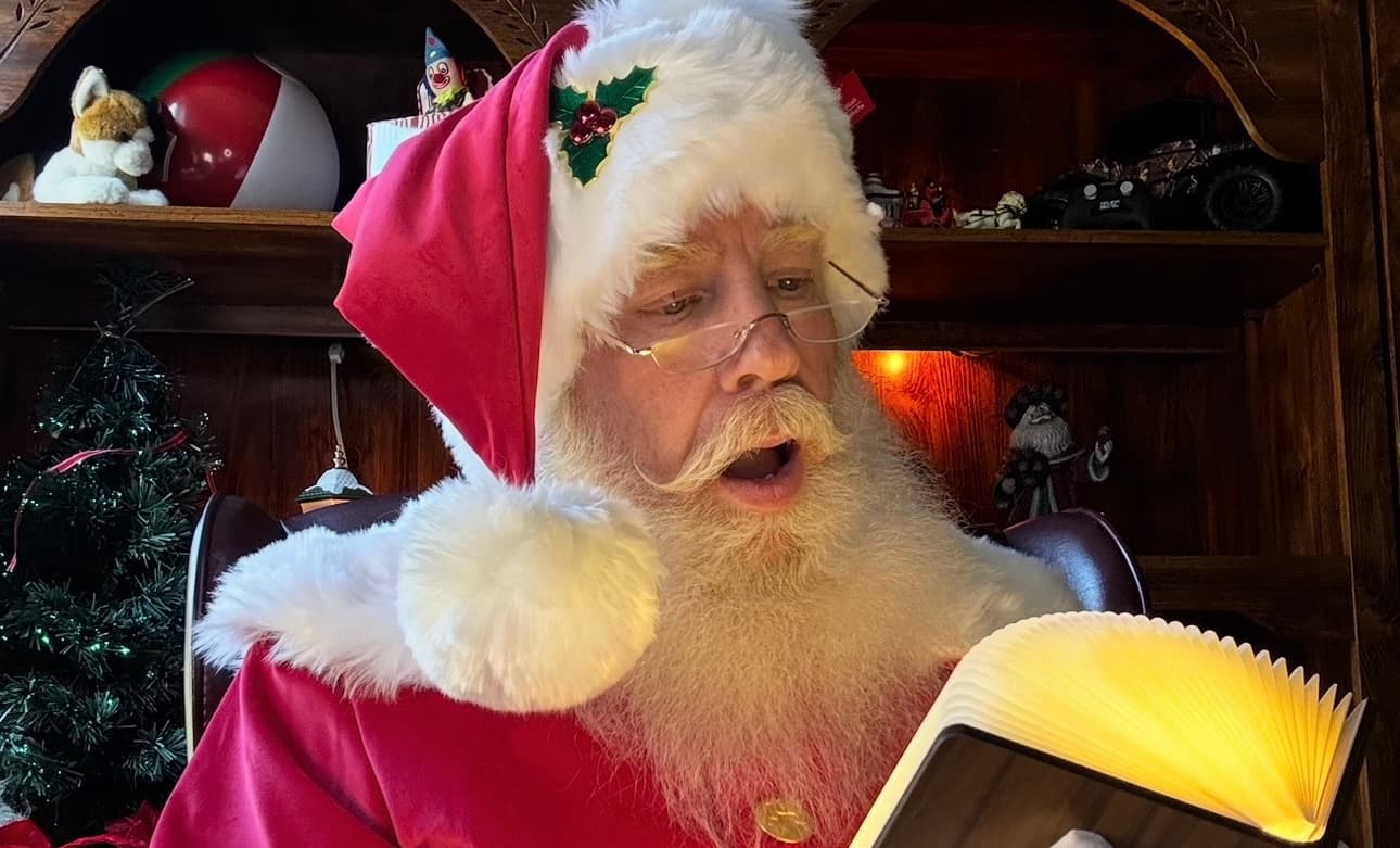 Welcome to the Santa James Experience