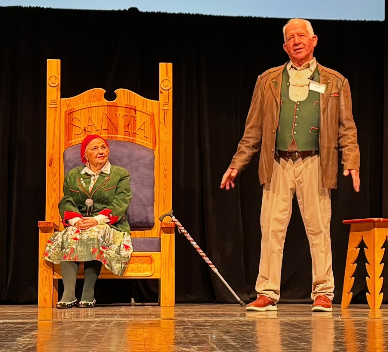 Tom and Holly Valent